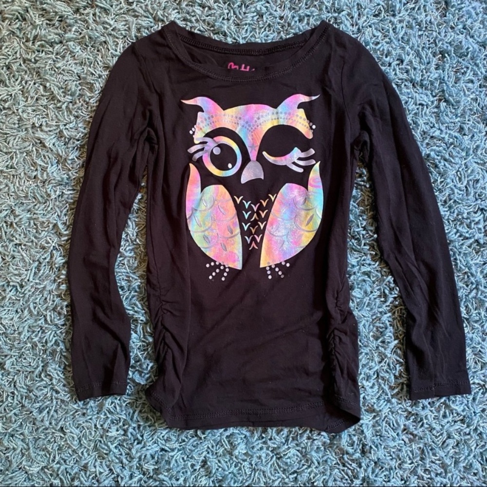Girl’s Hanes Owl Long Sleeve Black Shirt
Will fit a girls size 5/6